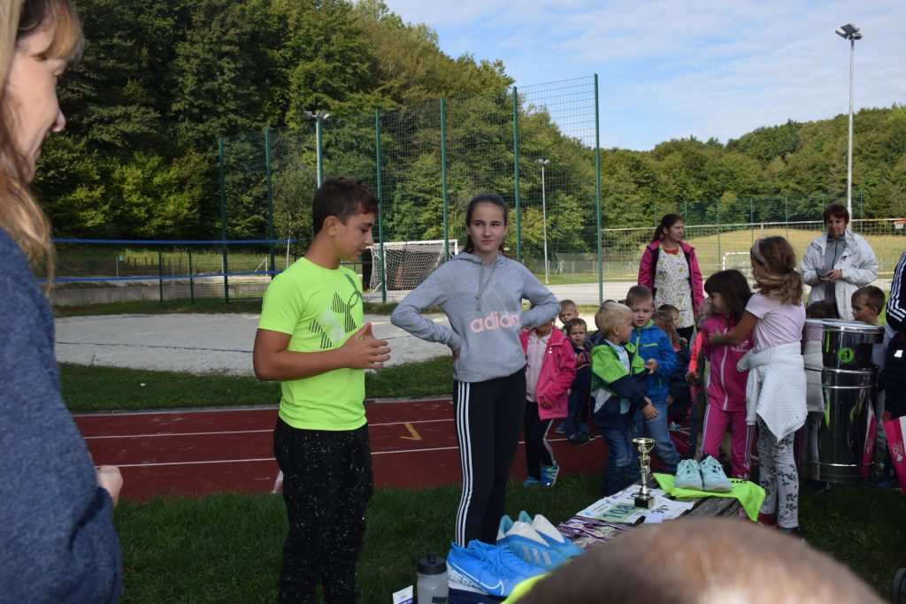 Tek začnem zgodaj tekmujem pošteno (42)