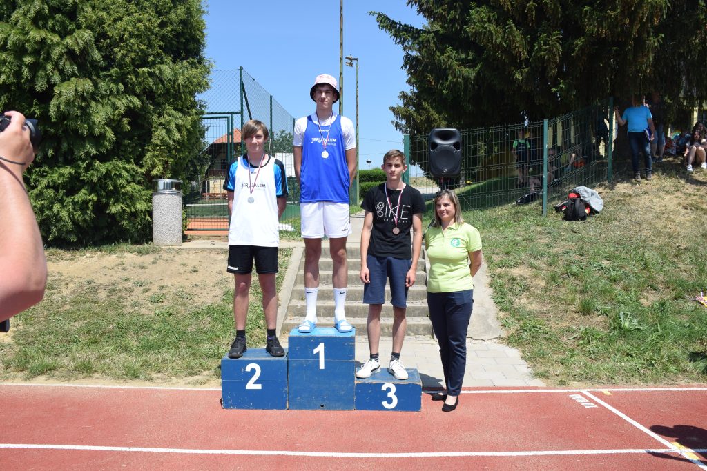 Medobčinska atletika 22 (98)